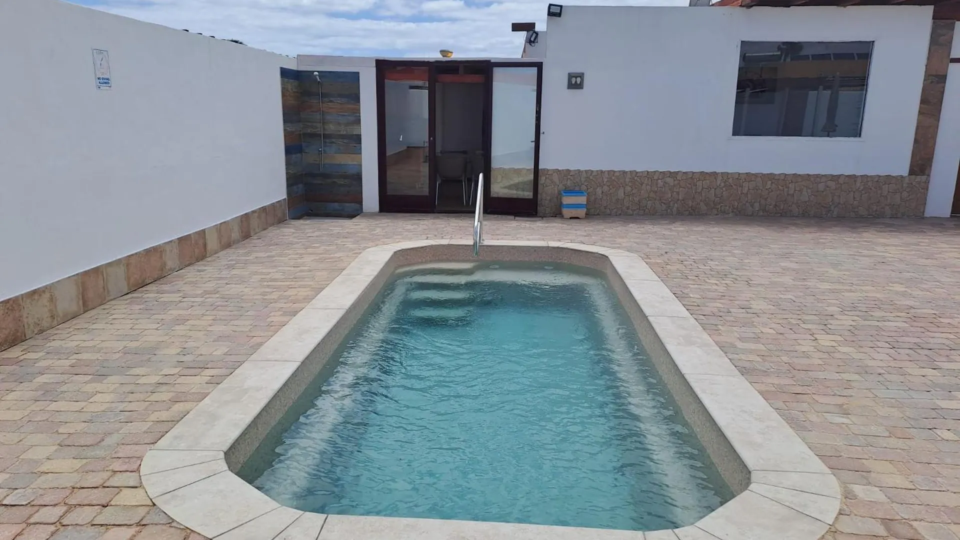 Villa Experience Heated Salty Water Pool Caleta De Fuste 0*,  Spain